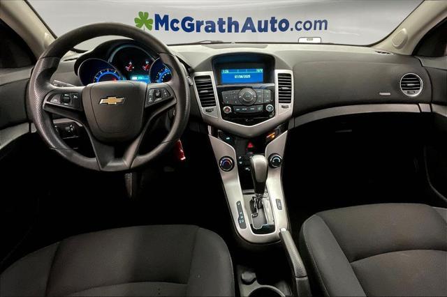used 2016 Chevrolet Cruze Limited car, priced at $8,148