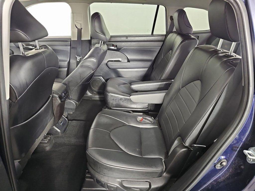 used 2022 Toyota Highlander car, priced at $39,978