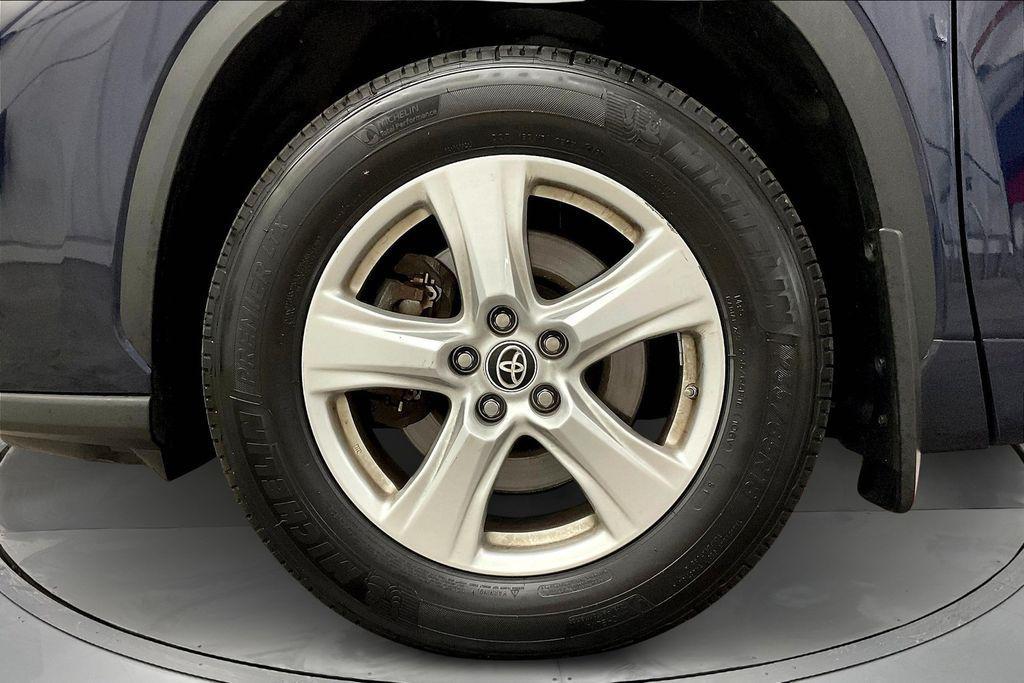 used 2023 Toyota Highlander car, priced at $32,528