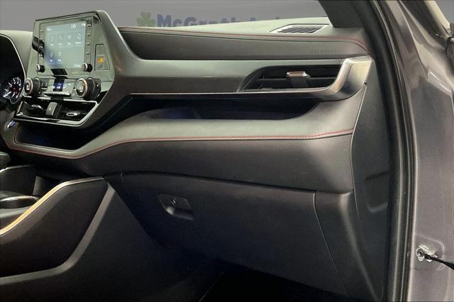 used 2021 Toyota Highlander car, priced at $35,291