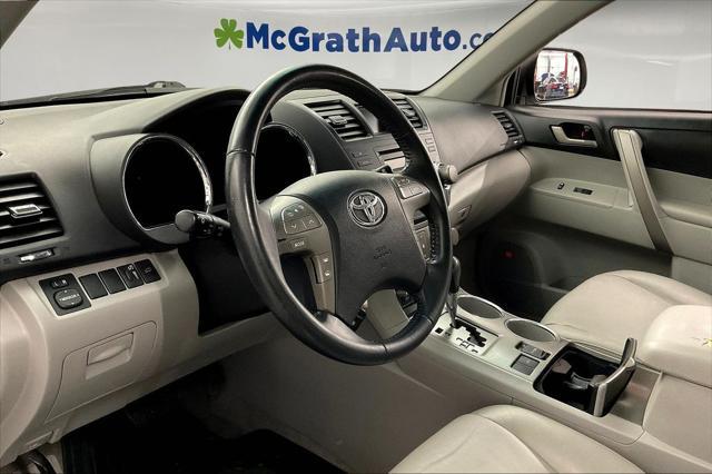 used 2008 Toyota Highlander car, priced at $7,700