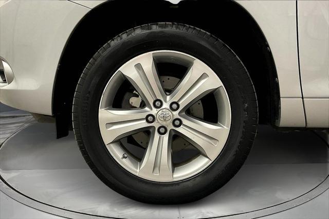 used 2008 Toyota Highlander car, priced at $7,700