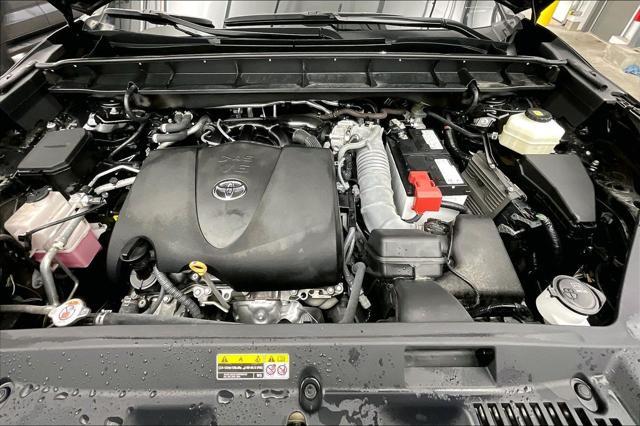 used 2022 Toyota Highlander car, priced at $47,023