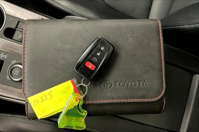 used 2022 Toyota Highlander car, priced at $47,023