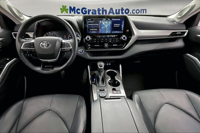 used 2022 Toyota Highlander car, priced at $47,023