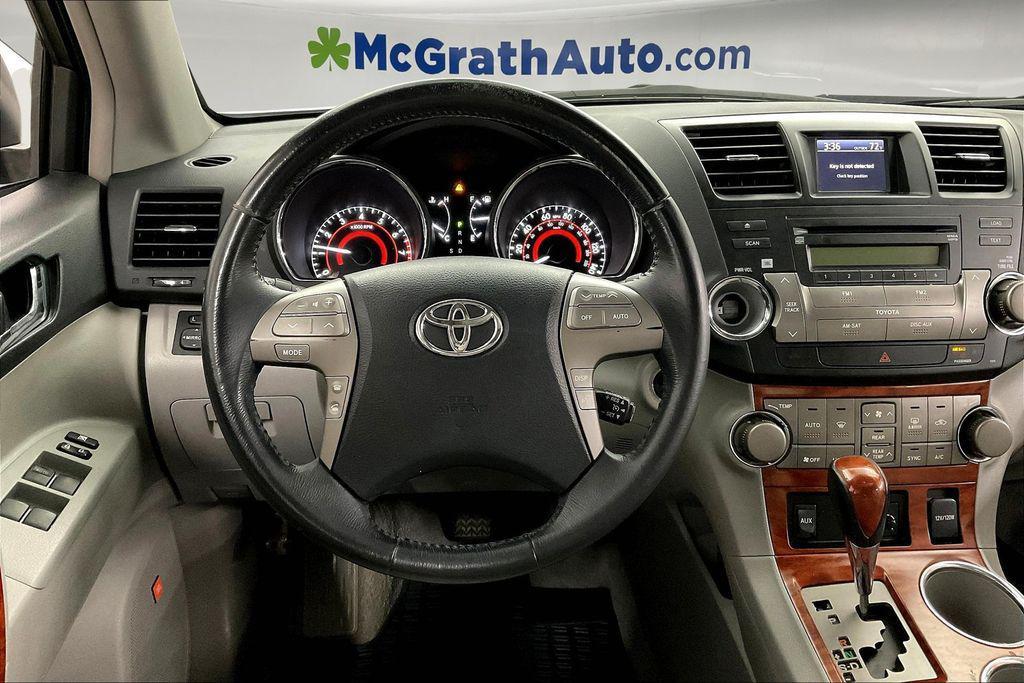 used 2008 Toyota Highlander car, priced at $10,897