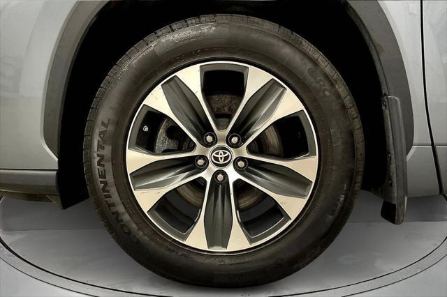 used 2021 Toyota Highlander car, priced at $32,734