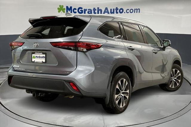 used 2021 Toyota Highlander car, priced at $32,734