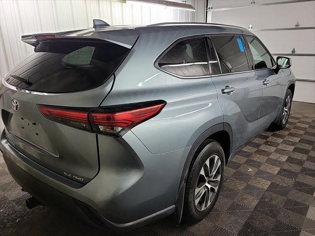used 2021 Toyota Highlander car, priced at $32,534
