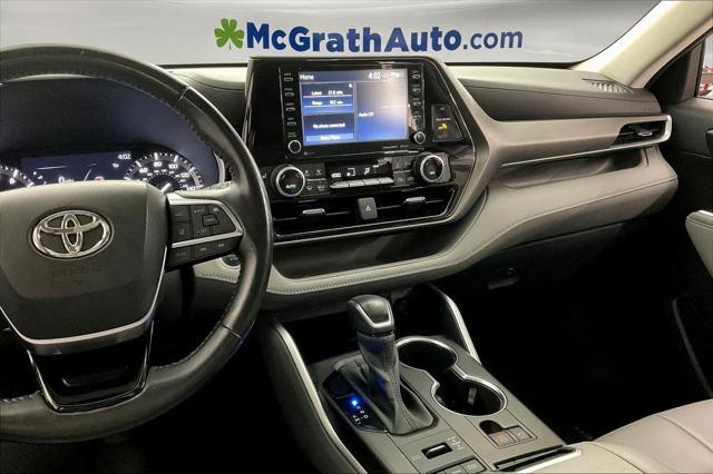 used 2021 Toyota Highlander car, priced at $32,734