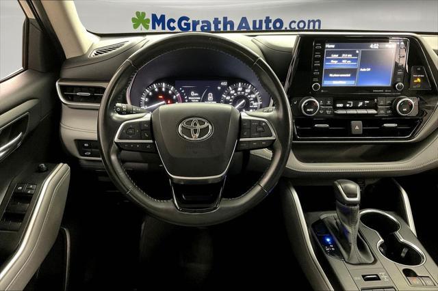 used 2021 Toyota Highlander car, priced at $32,734