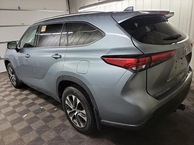 used 2021 Toyota Highlander car, priced at $32,534
