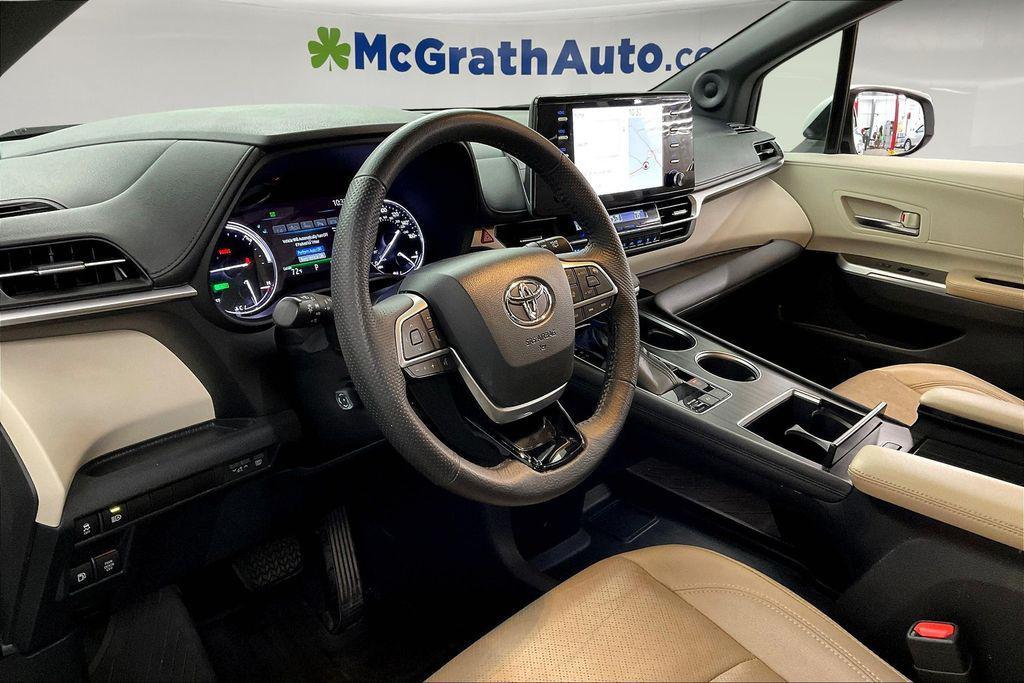 used 2022 Toyota Sienna car, priced at $33,500