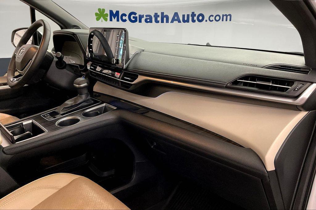 used 2022 Toyota Sienna car, priced at $33,500