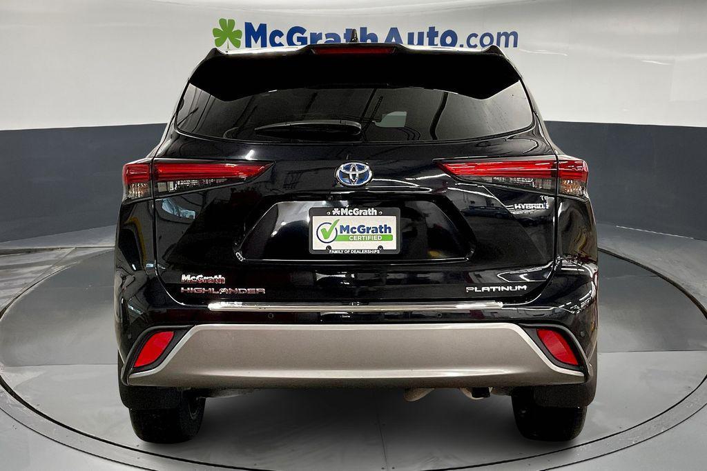used 2023 Toyota Highlander Hybrid car, priced at $49,632