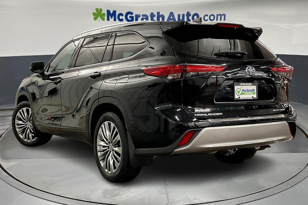 used 2023 Toyota Highlander Hybrid car, priced at $49,632