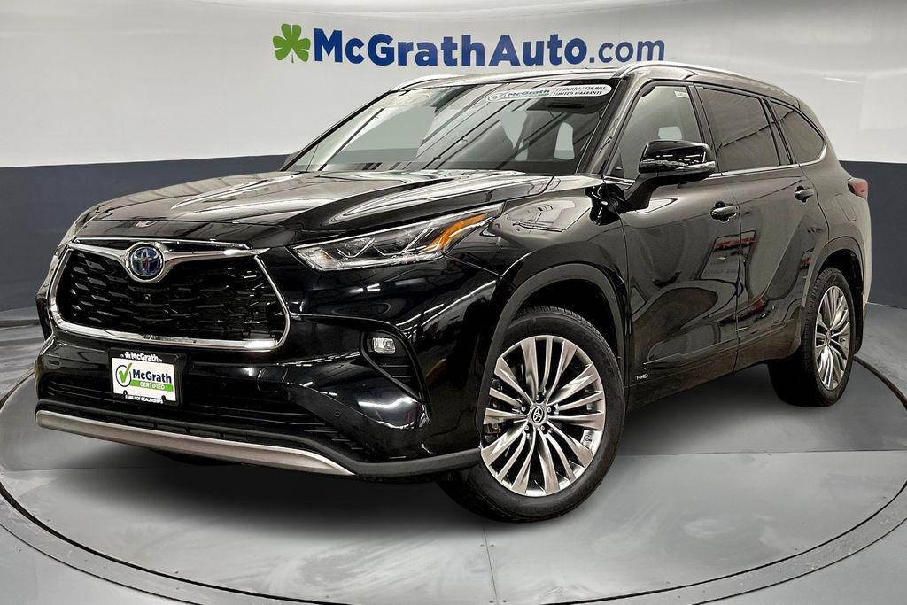 used 2023 Toyota Highlander Hybrid car, priced at $49,632