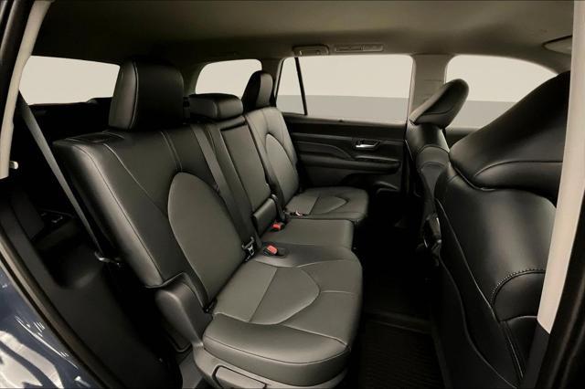 new 2025 Toyota Grand Highlander car, priced at $45,663