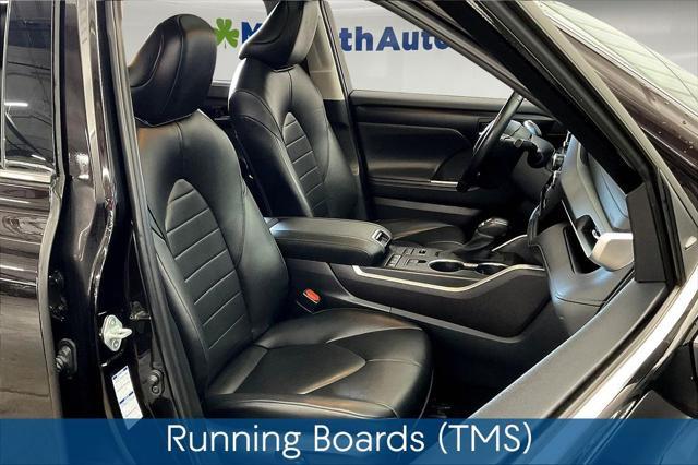 used 2022 Toyota Highlander car, priced at $38,453