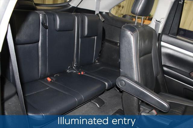 used 2019 Toyota Highlander car, priced at $30,254