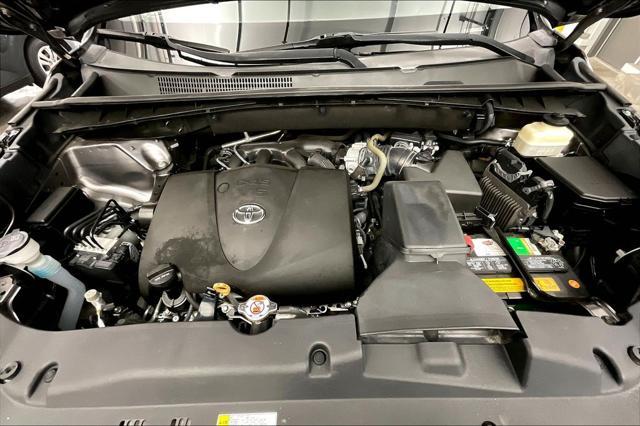 used 2018 Toyota Highlander car, priced at $27,441