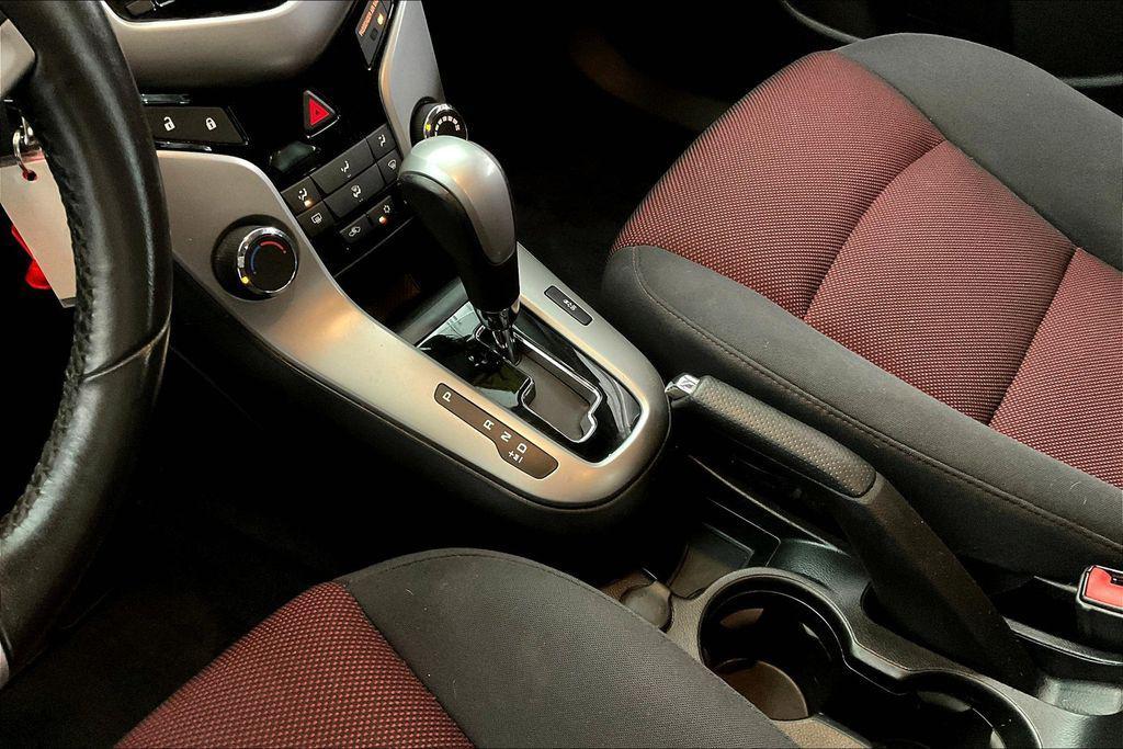 used 2013 Chevrolet Cruze car, priced at $9,444