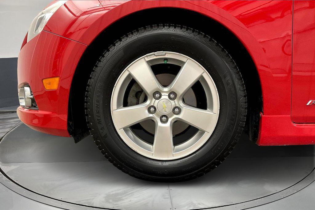 used 2013 Chevrolet Cruze car, priced at $9,444