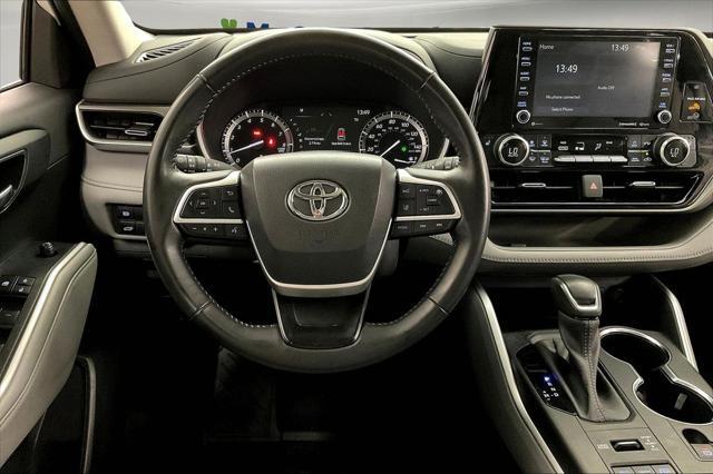 used 2022 Toyota Highlander car, priced at $41,476