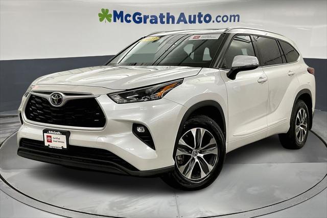 used 2022 Toyota Highlander car, priced at $41,476
