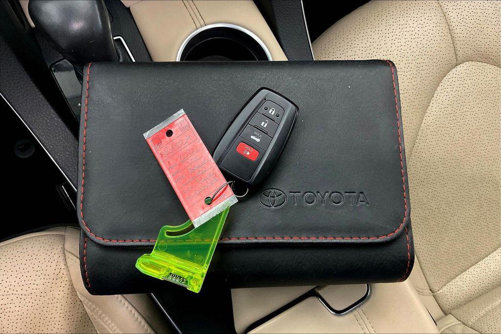 used 2020 Toyota Avalon Hybrid car, priced at $23,994