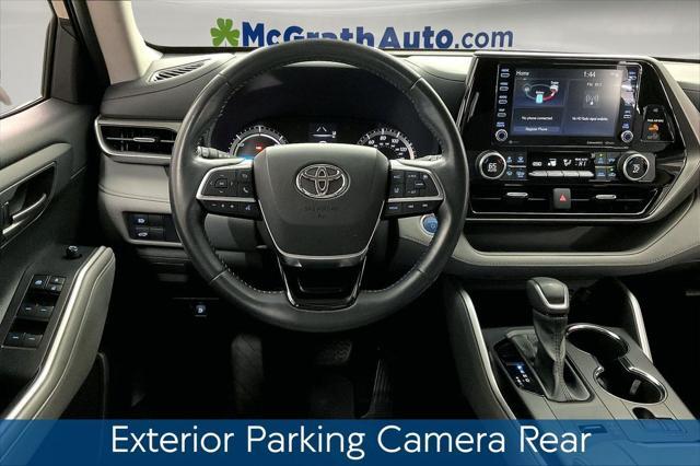 used 2021 Toyota Highlander Hybrid car, priced at $28,993