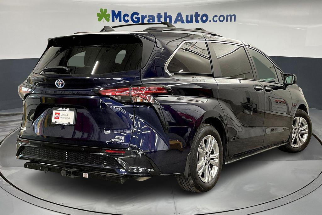 used 2022 Toyota Sienna car, priced at $44,372