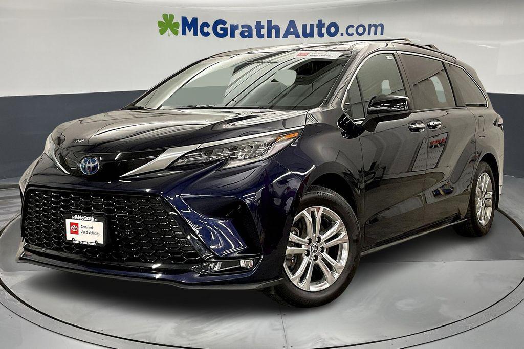 used 2022 Toyota Sienna car, priced at $44,372