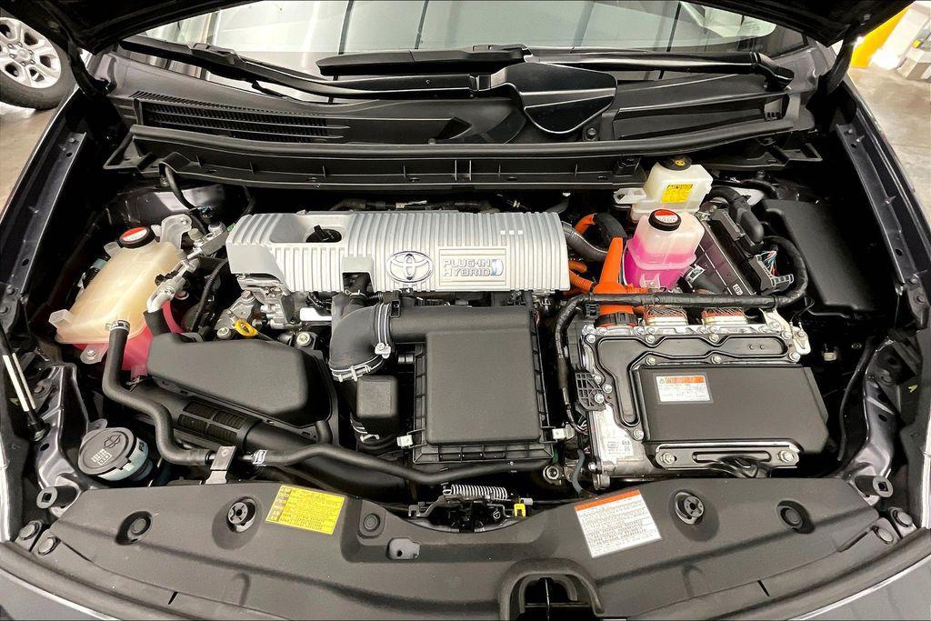 used 2015 Toyota Prius Plug-in car, priced at $16,400