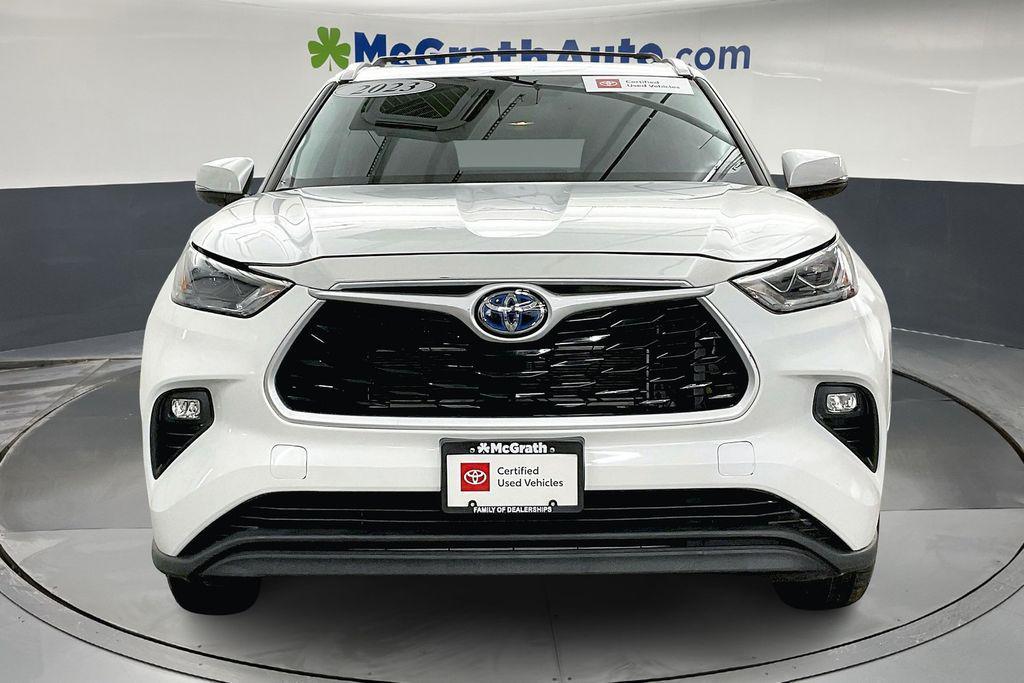 used 2023 Toyota Highlander Hybrid car, priced at $41,898