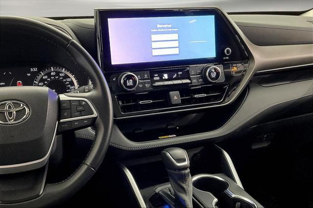 used 2023 Toyota Highlander car, priced at $41,625