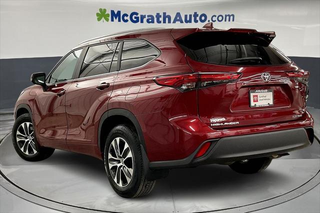 used 2023 Toyota Highlander car, priced at $41,625
