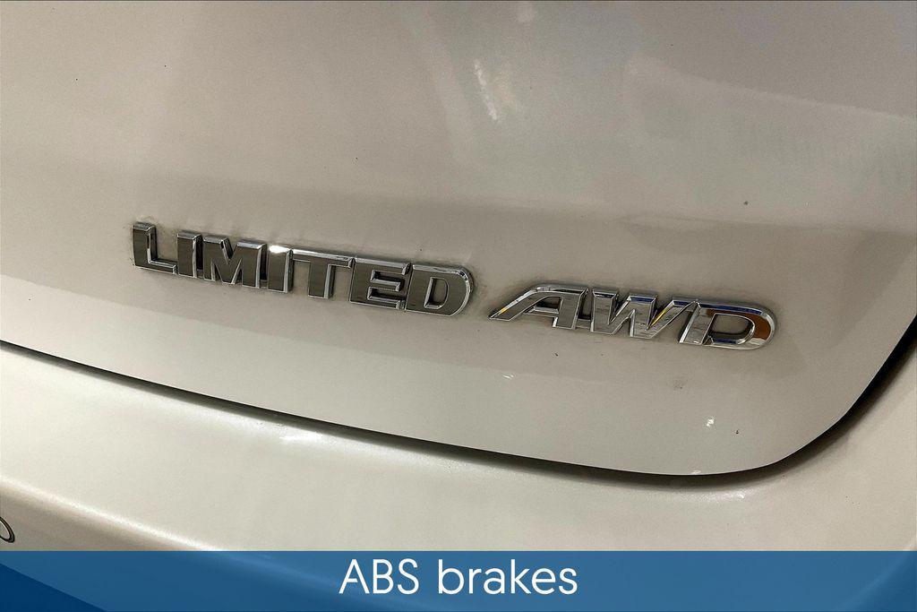used 2019 Toyota Highlander car, priced at $29,885