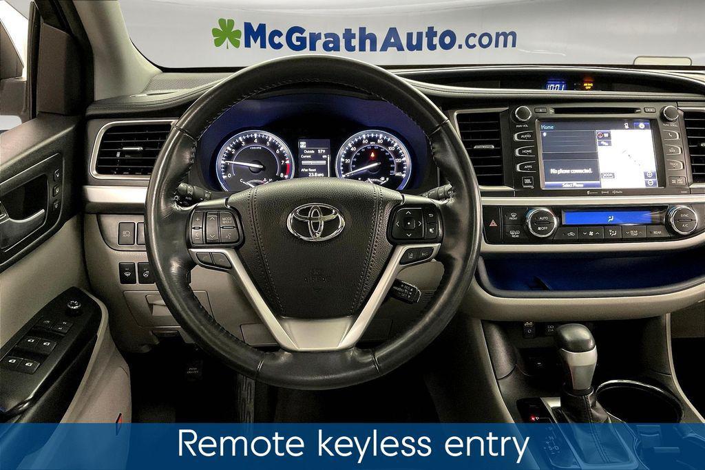 used 2019 Toyota Highlander car, priced at $29,885