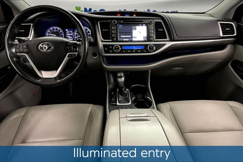 used 2019 Toyota Highlander car, priced at $29,885