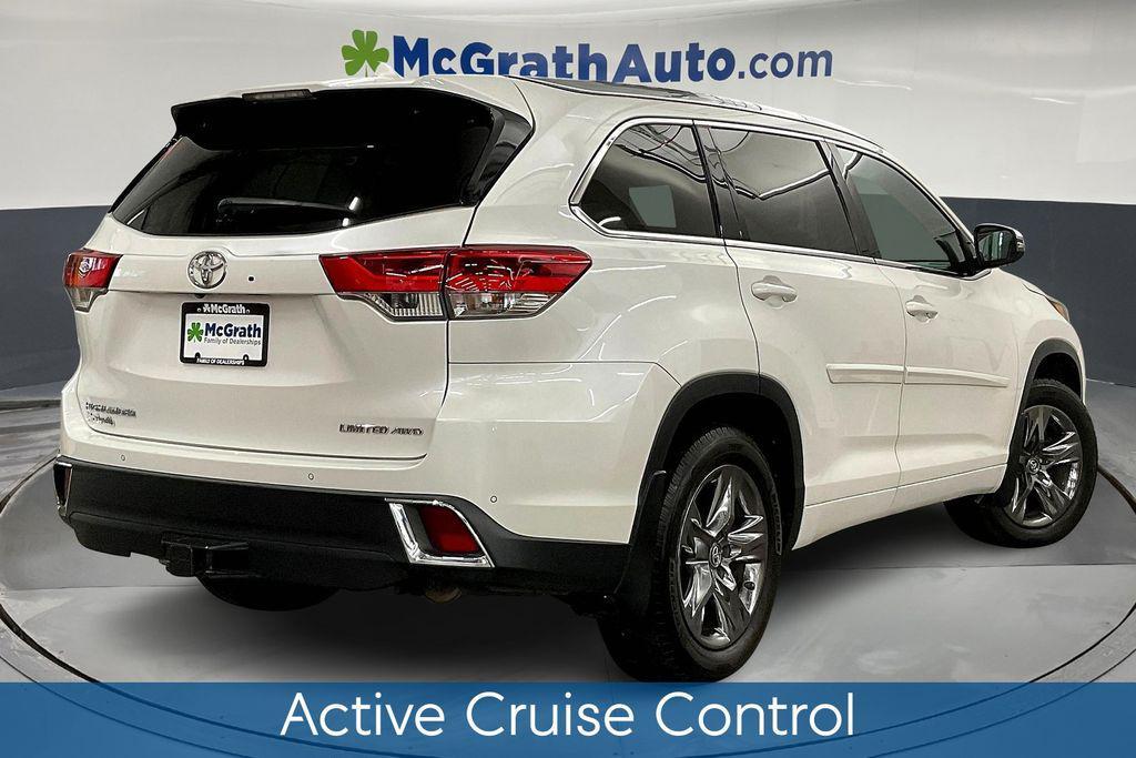 used 2019 Toyota Highlander car, priced at $29,885