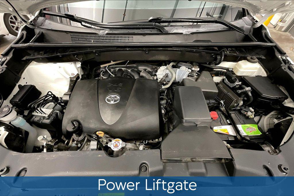 used 2019 Toyota Highlander car, priced at $29,885