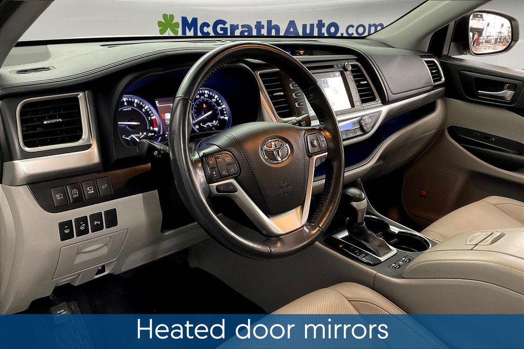 used 2019 Toyota Highlander car, priced at $29,885