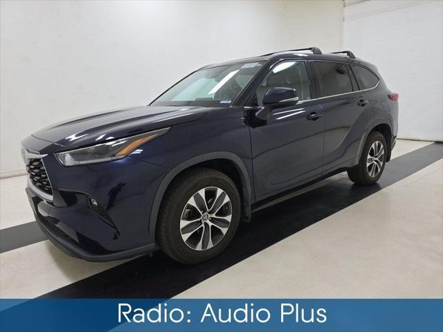 used 2021 Toyota Highlander car, priced at $31,602