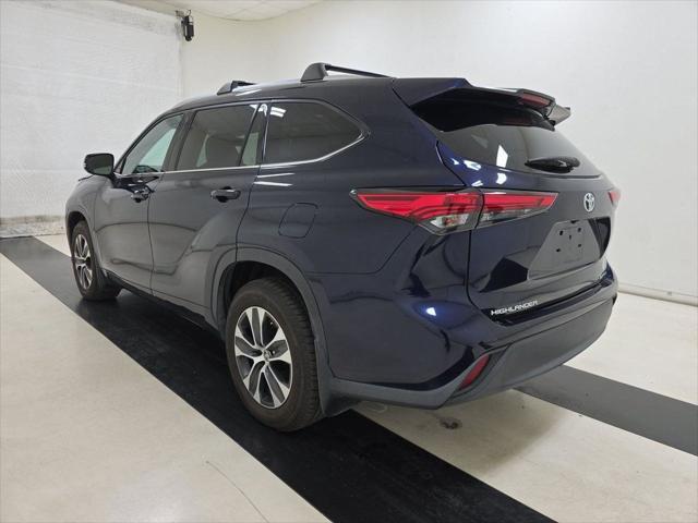 used 2021 Toyota Highlander car, priced at $31,602