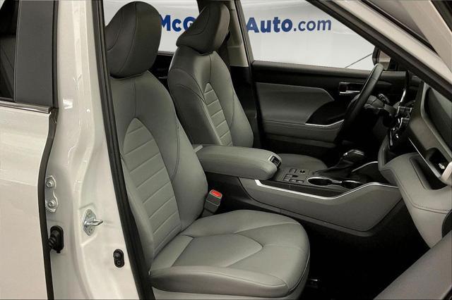 used 2023 Toyota Highlander car, priced at $43,459