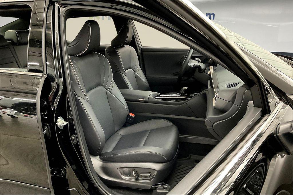 used 2025 Toyota Crown car, priced at $41,280