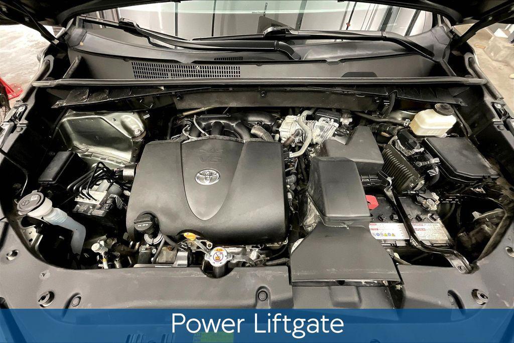 used 2019 Toyota Highlander car, priced at $27,742