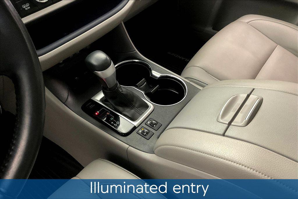 used 2019 Toyota Highlander car, priced at $27,742