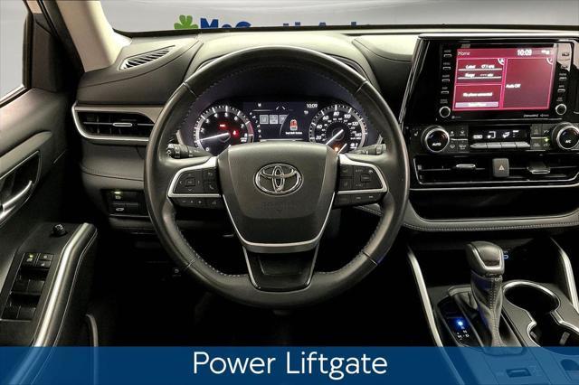 used 2022 Toyota Highlander car, priced at $39,732